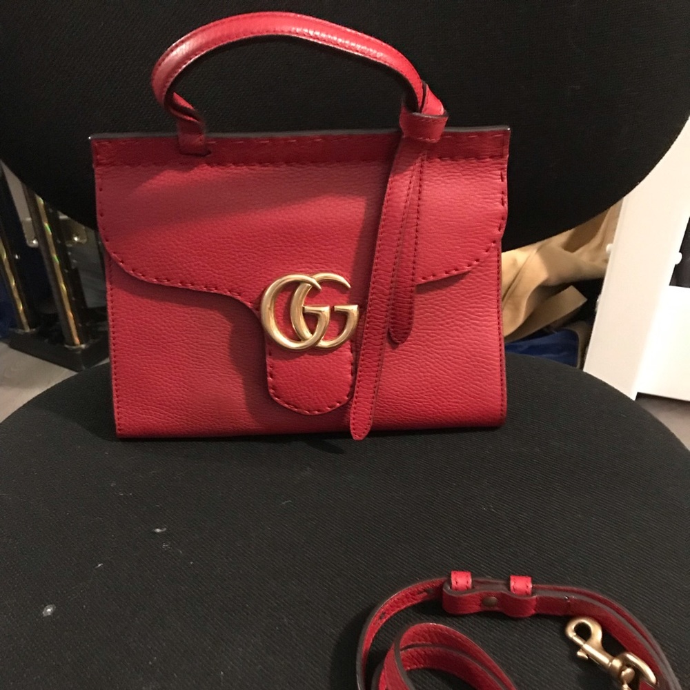 GUCCI GG Marmont Top Handle Bag Vulcanic Red